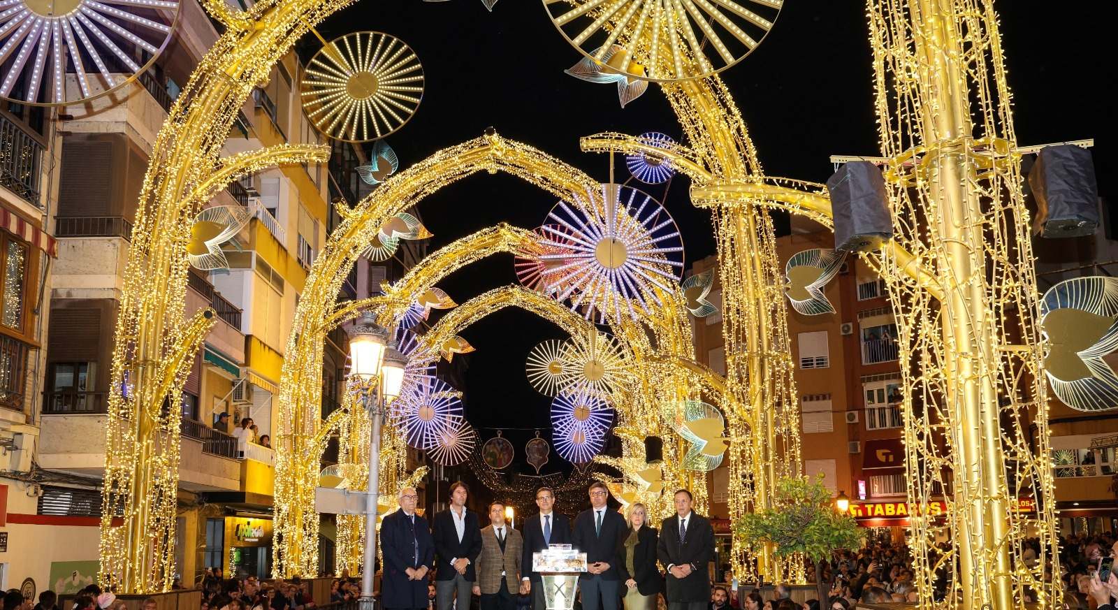 Encendido del alumbrado de Puente Genil el jueves por la noche.