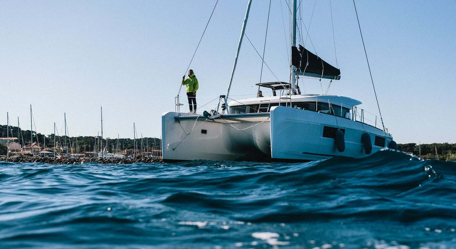 Barco disponible para su alquiler. / Clik&Boat