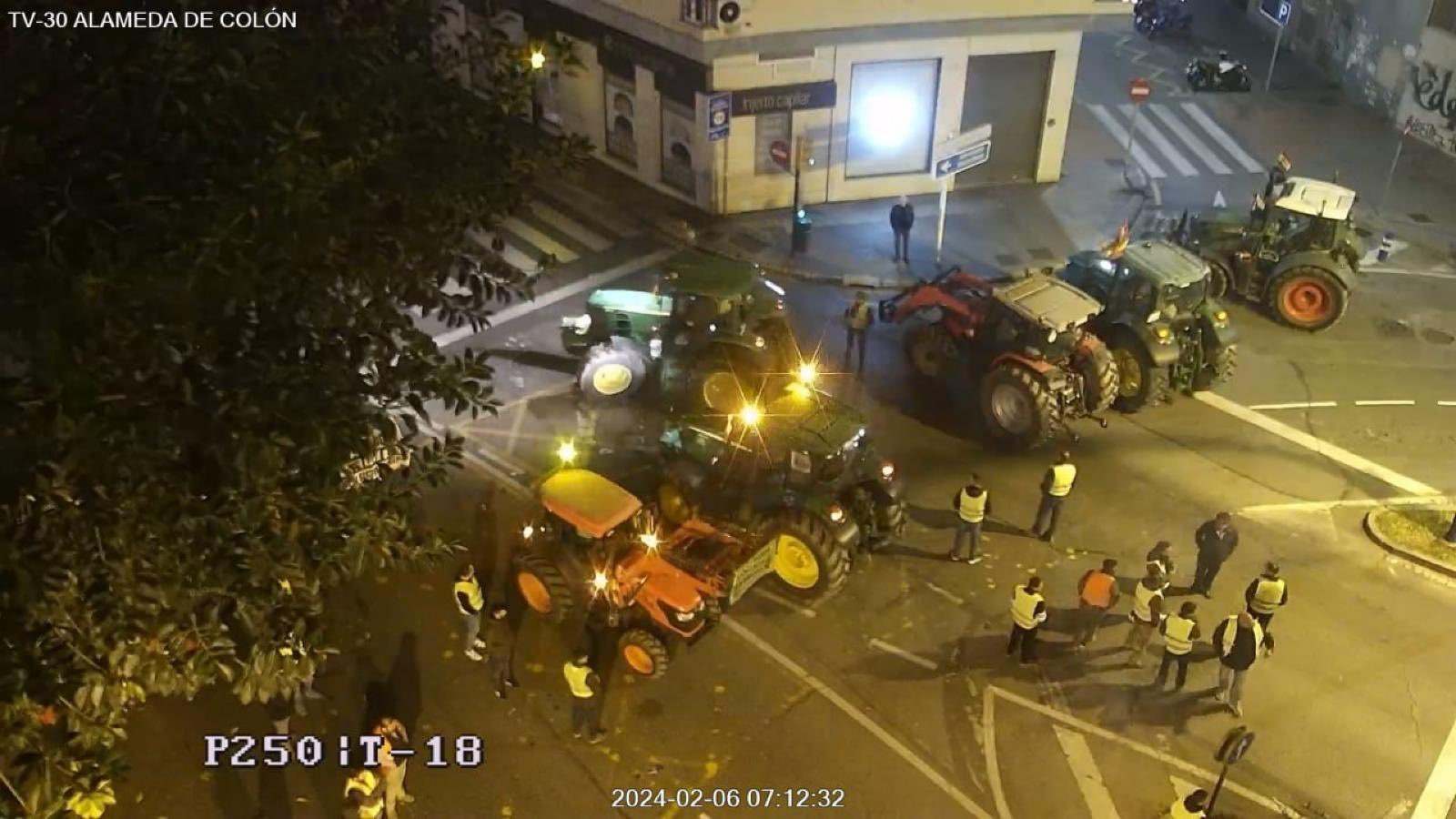 bloqueo puerto Málaga protesta agriculturores