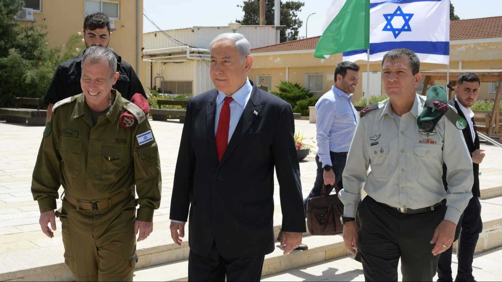 Benjamín Netanyahu y el jefe del FDI