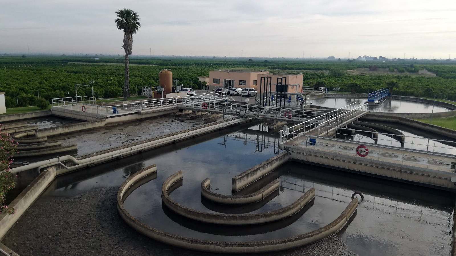 Una de las infraestructuras acuáticas que gestiona Sorigué. EE