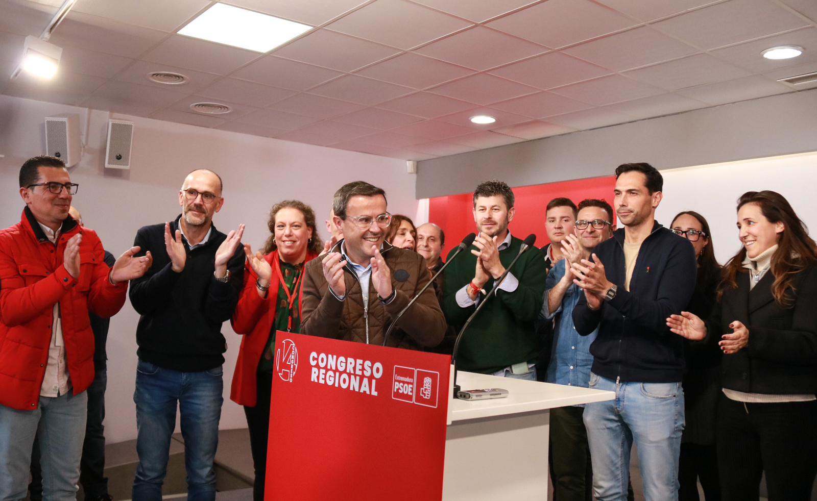 Miguel Ángel Gallardo, elegido secretario general del PSOE de Extremadura