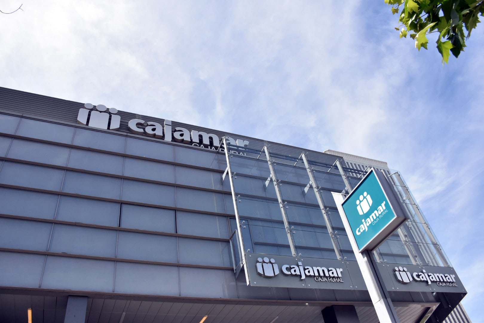 Fachada de la sede de Cajamar.