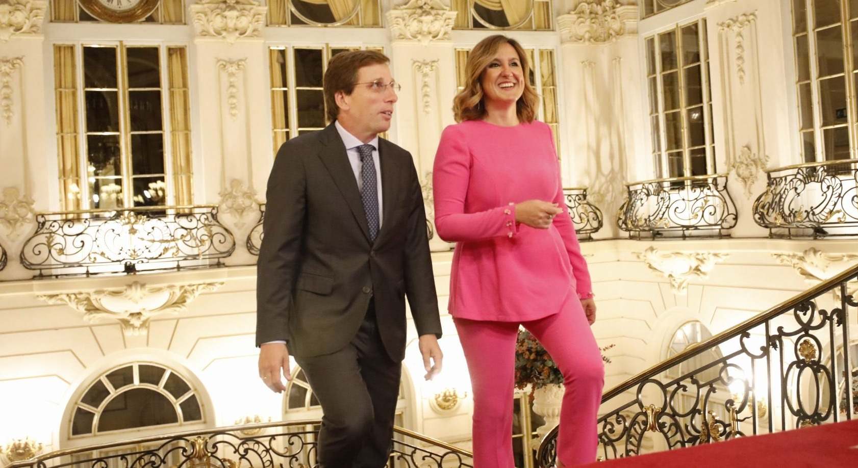 El alcalde de Madrid, José Luis Martínez-Almeida, y la alcaldesa de Valencia, María José Catalá.
