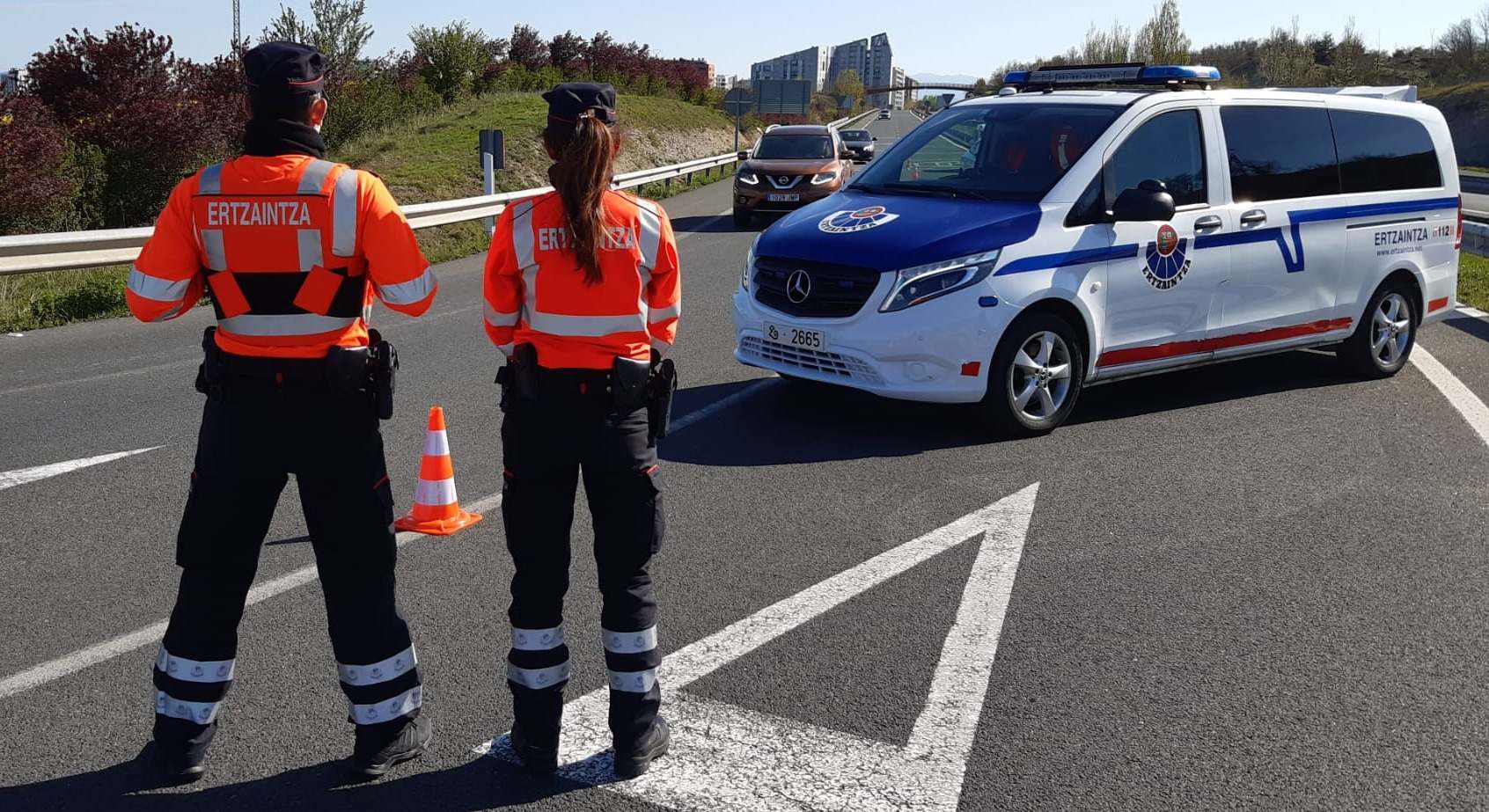 Policía autonómica vasca-Ertzaintza.