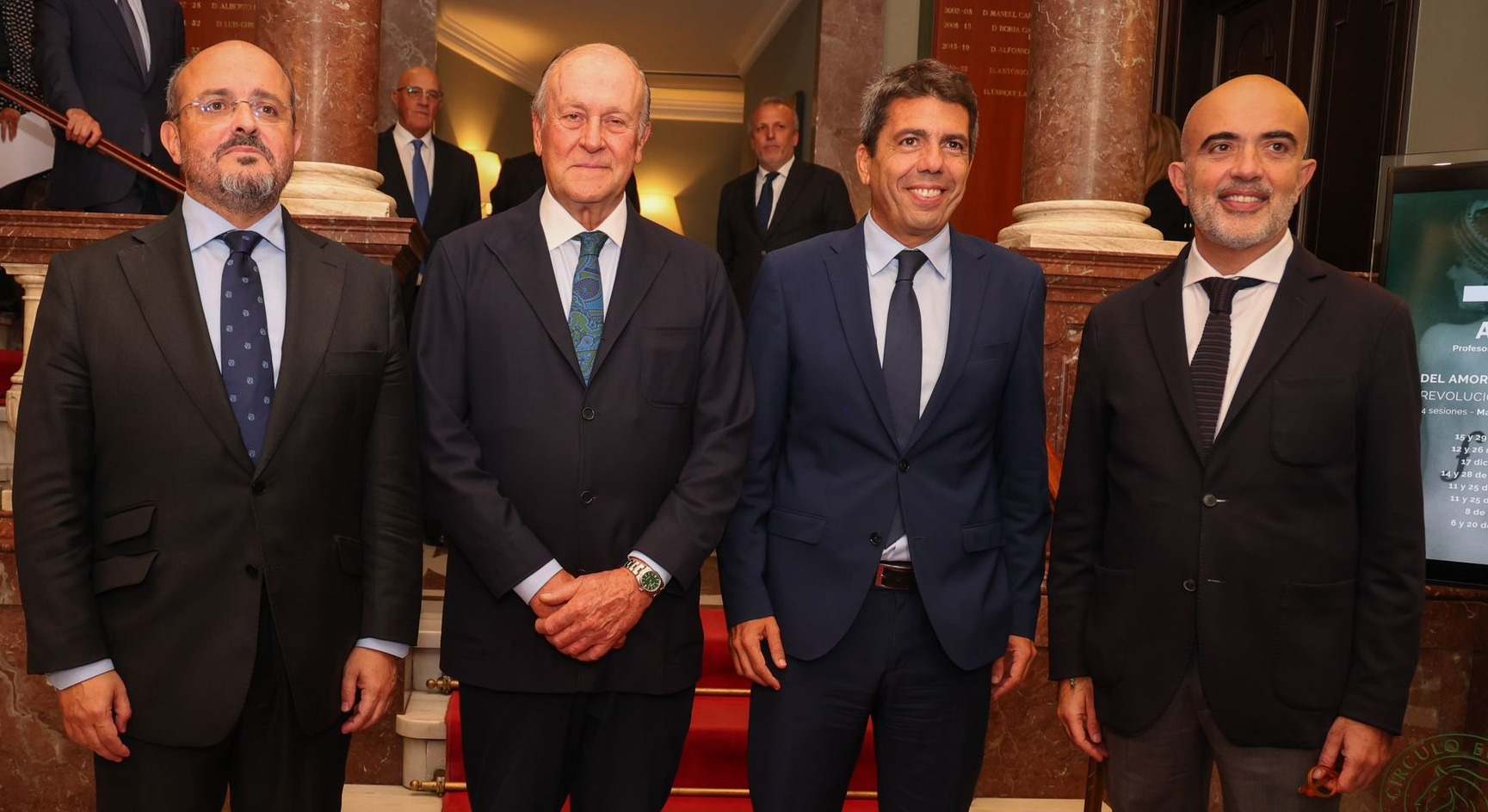 El presidente valenciano, antes del coloquio en el Círculo Ecuestre de Barcelona.