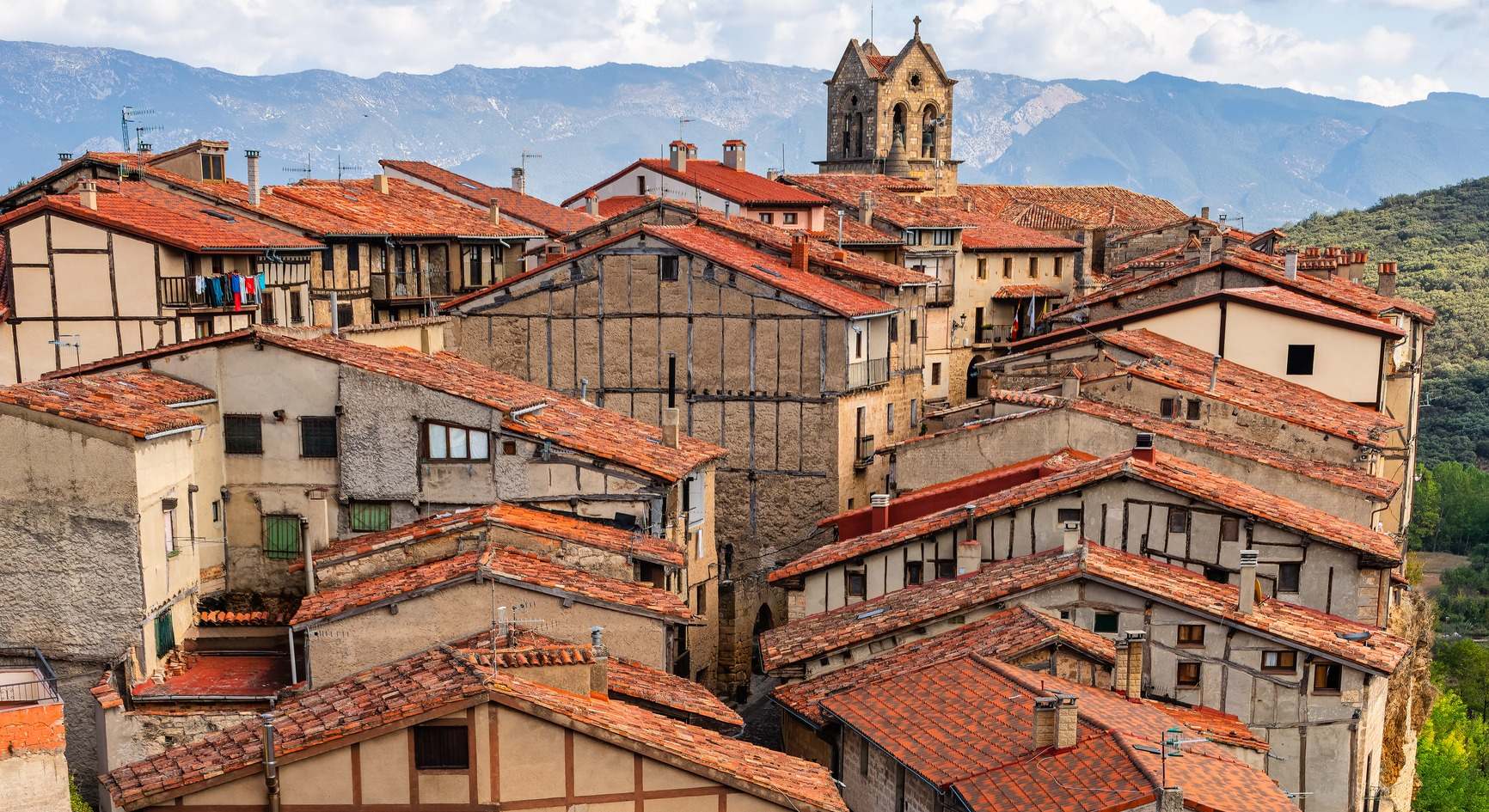Frías, municipio de Burgos, en Castilla y León. Foto: iStock