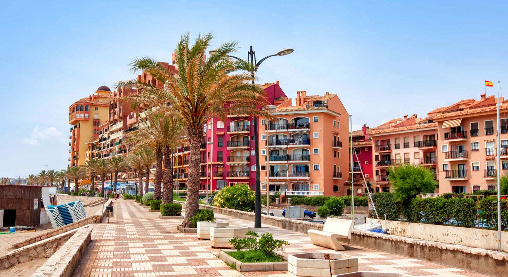 Port Saplaya en Valencia.