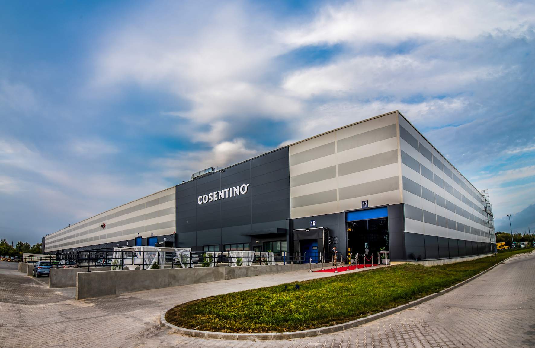 Cosentino_Center_Polonia_2018.jpeg