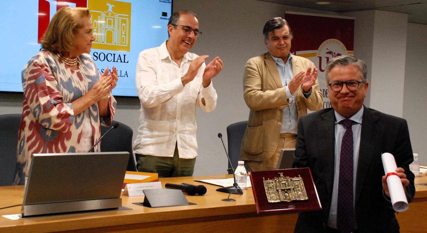 Cosentino premio
