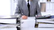 archivadores-contable-cuentas-gestor-dreamstime.jpg