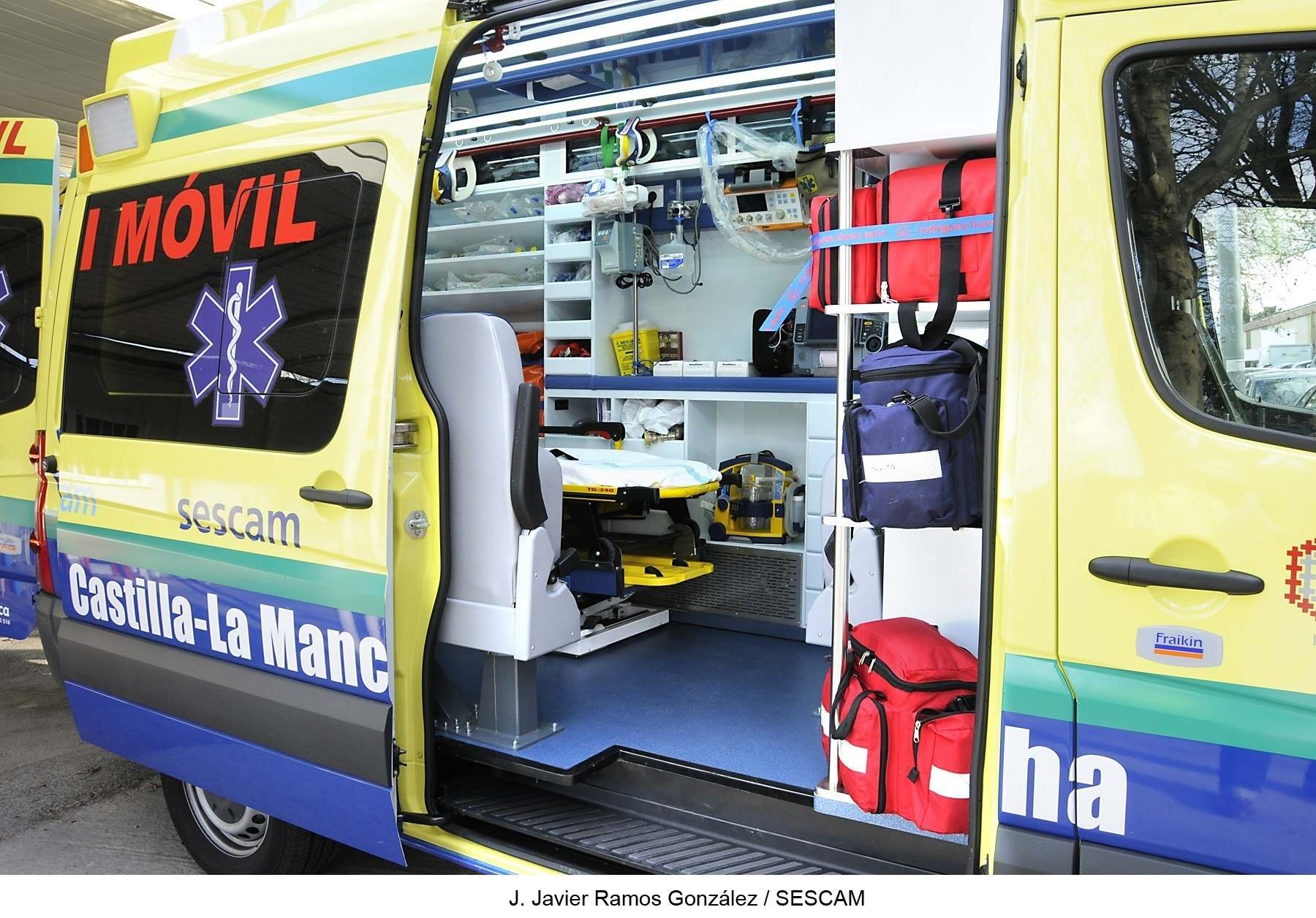Imagen de recurso de una ambulancia de Castilla-La Mancha.