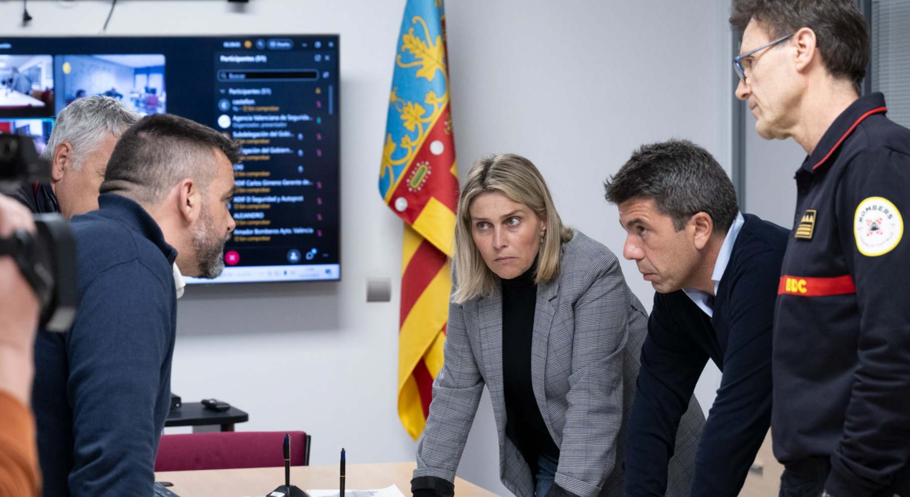 Mazón en el Centro de Coordinación de Emergencias de Castellón.