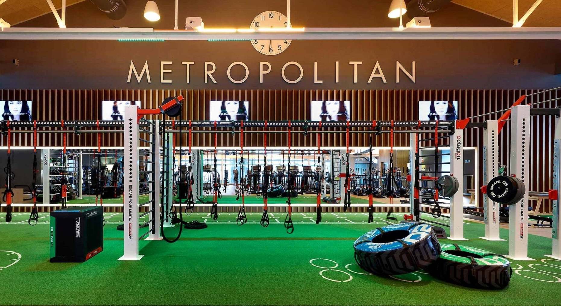 Gimnasios Metropolitan. EE