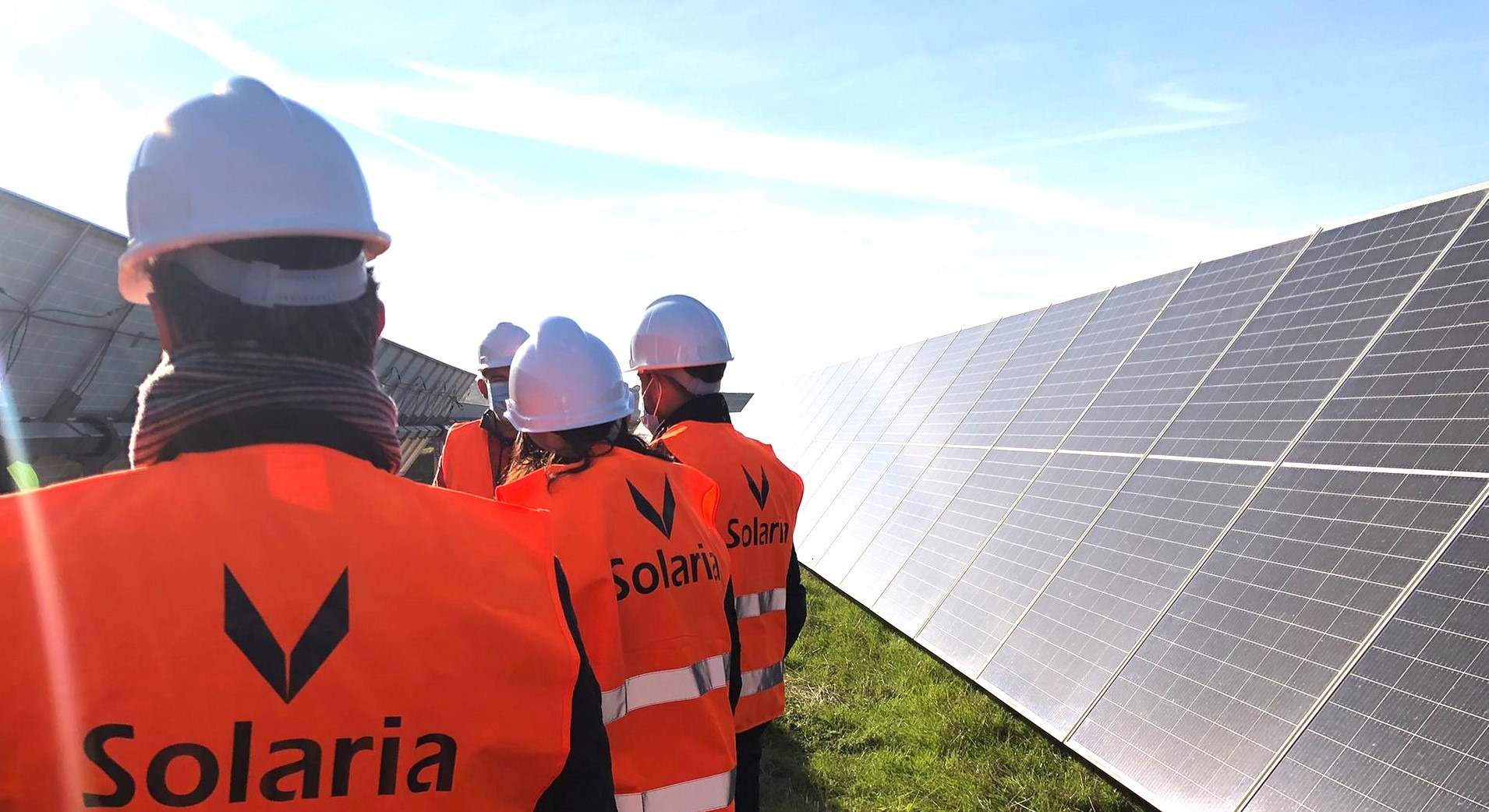 solaria-celdas-fotovoltaicas-trabajadores.jpg