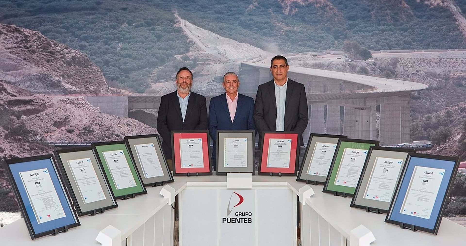 Grupo Puentes es la primera constructora que certifica con Aenor un sistema integrado de gestión digital.