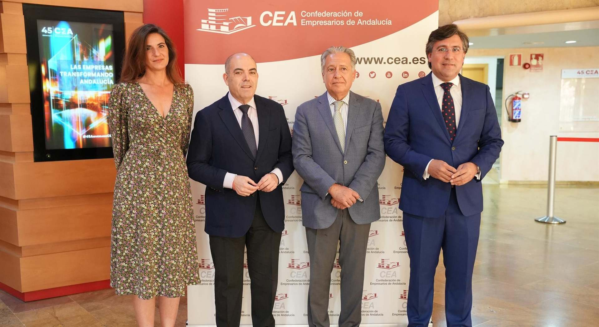 Celia Ferrero, vicepresidenta de ATA; Lorenzo Amor, presidente de ATA; Rafael Sánchez Alcalá, presidente de CNC Autónomos, y Pedro Fernández, presidente de CNC. EUROPA PRESS