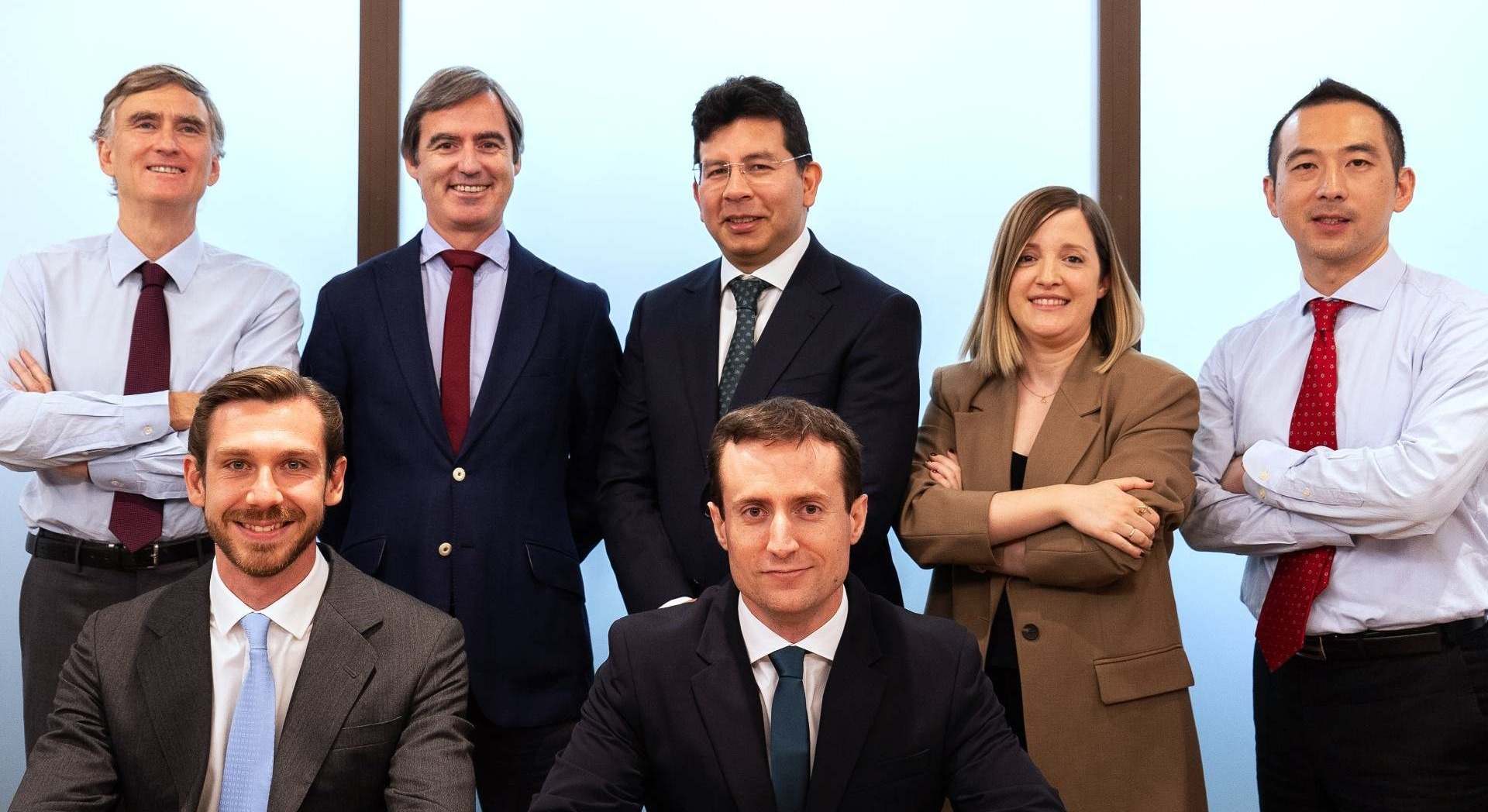 Equipo de gestión de Cobas AM.