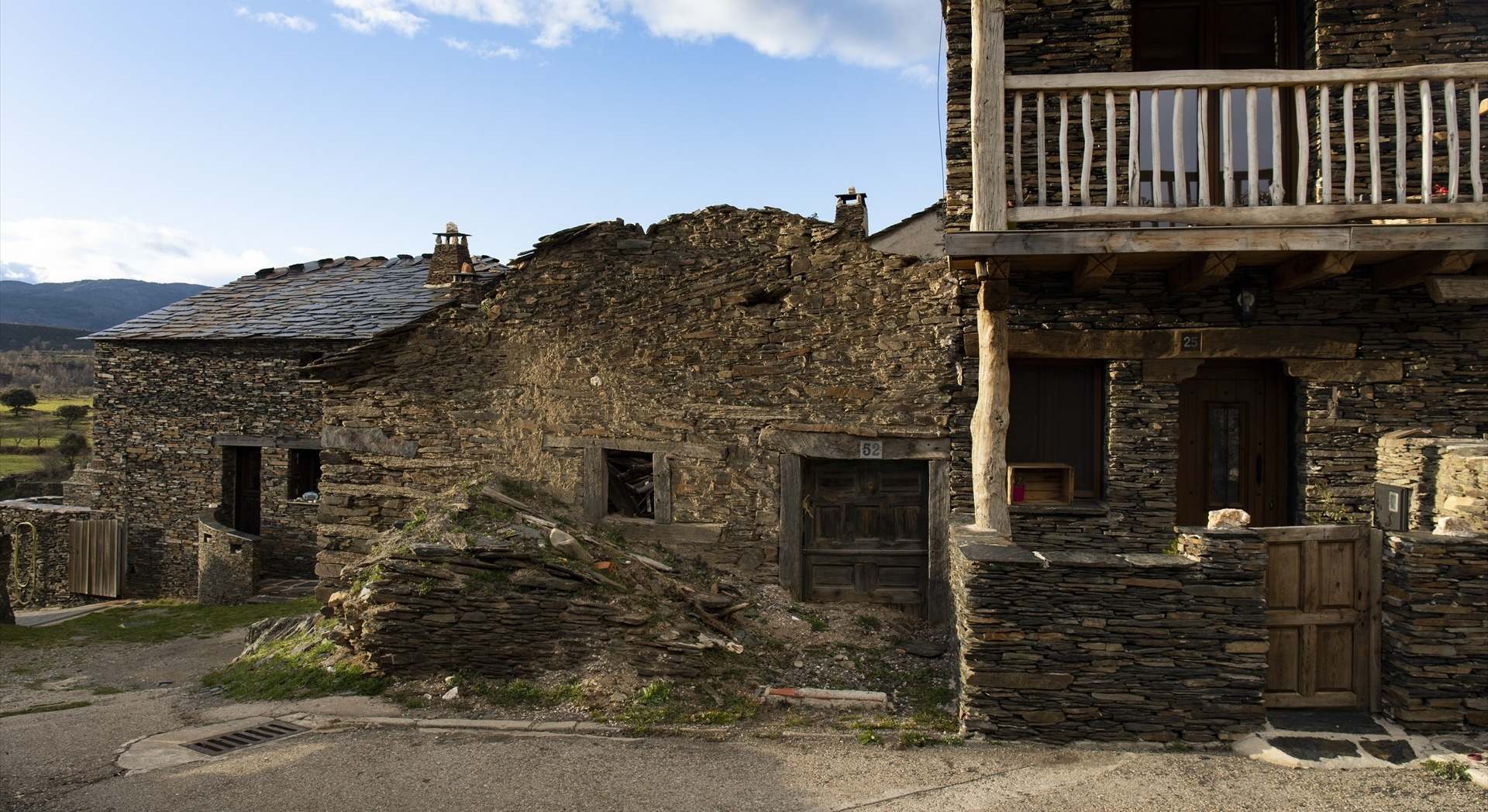 Varias casas en Majaelrayo, Guadalajara