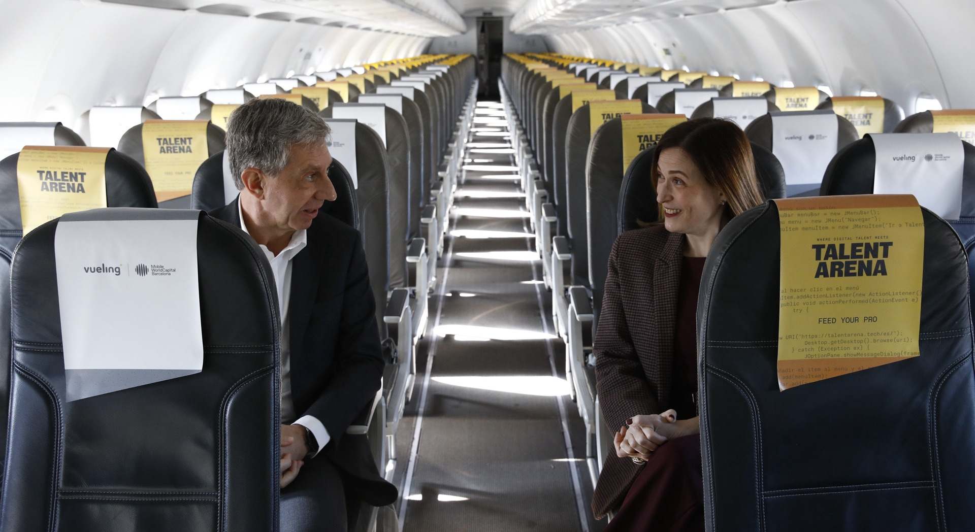 Francesc Fajula, CEO  de Mobile World Capital Barcelona, y Carolina Martinoli, presidenta y CEO de Vueling.