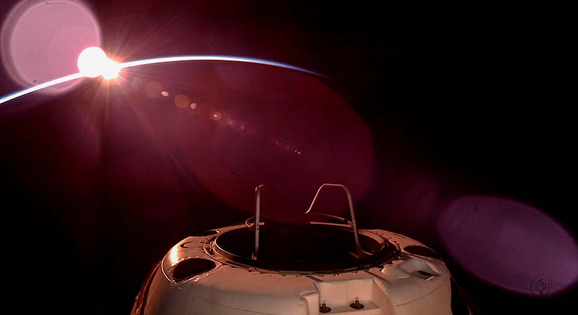 Misión espacial privada.