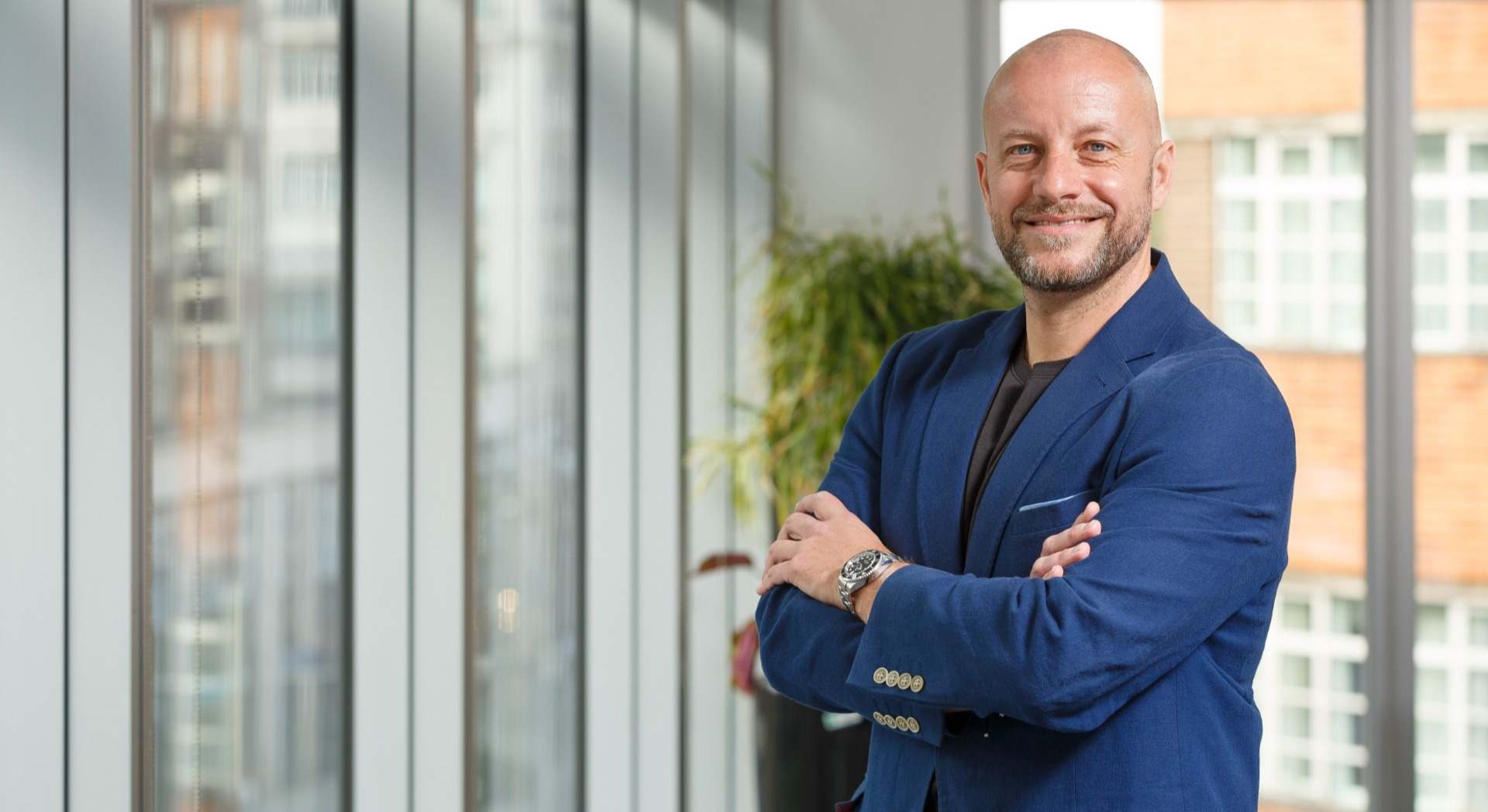 Joe Persechino como Chief Operating Officer de Yugo