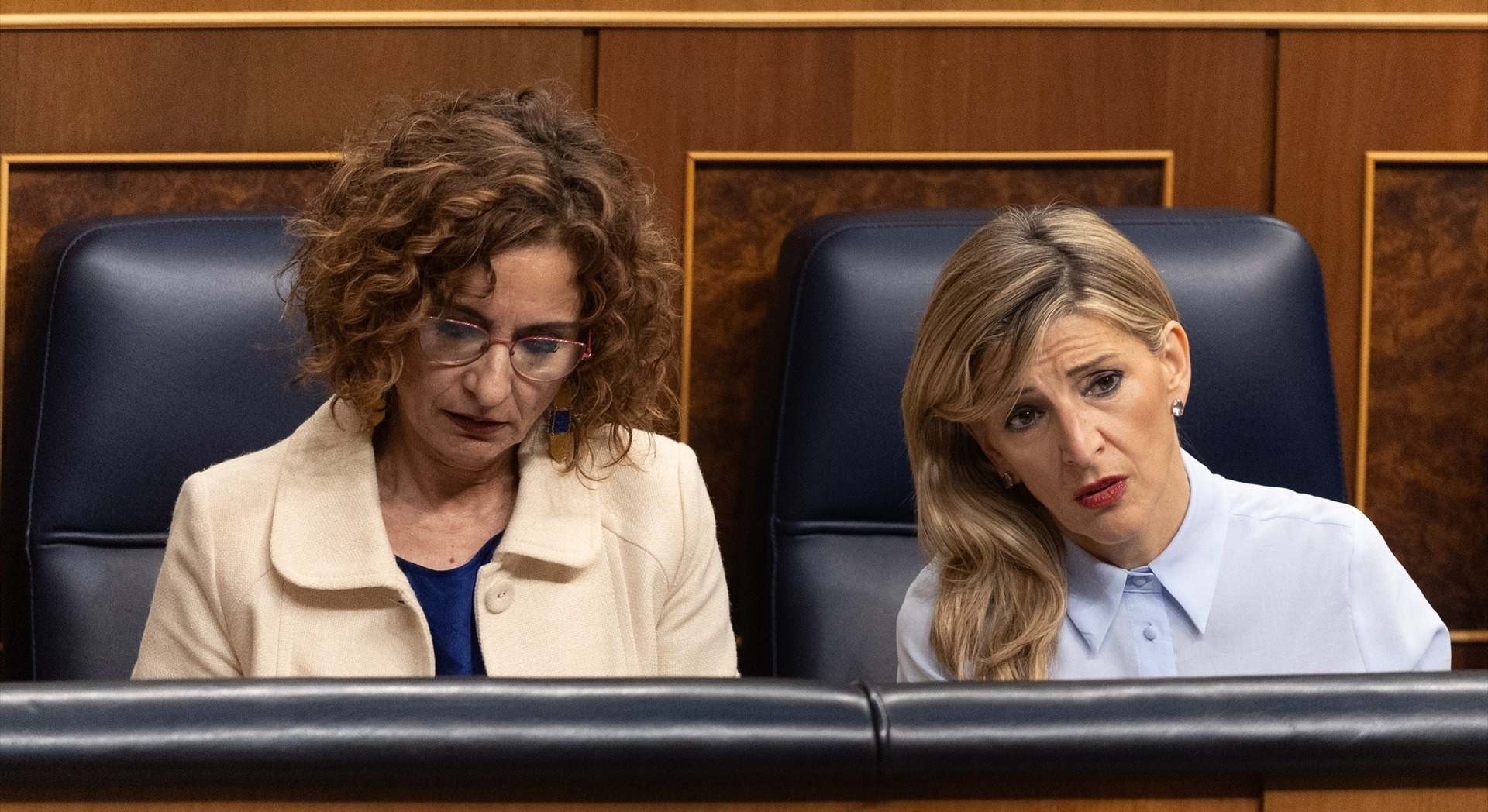 La ministra de Hacienda, María Jesús Montero y la ministra de Trabajo, Yolanda Díaz.