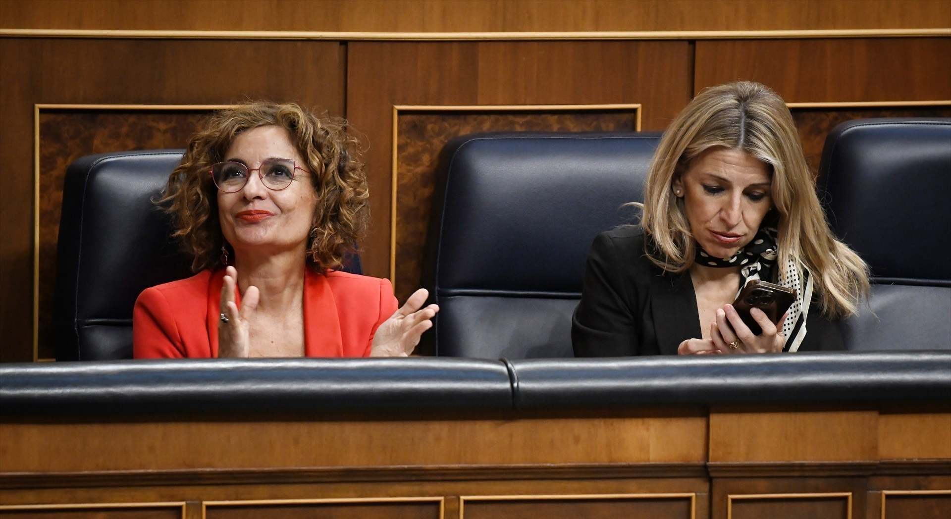 La ministra de Hacienda, María Jesús Montero y ministra de Trabajo, Yolanda Díaz.