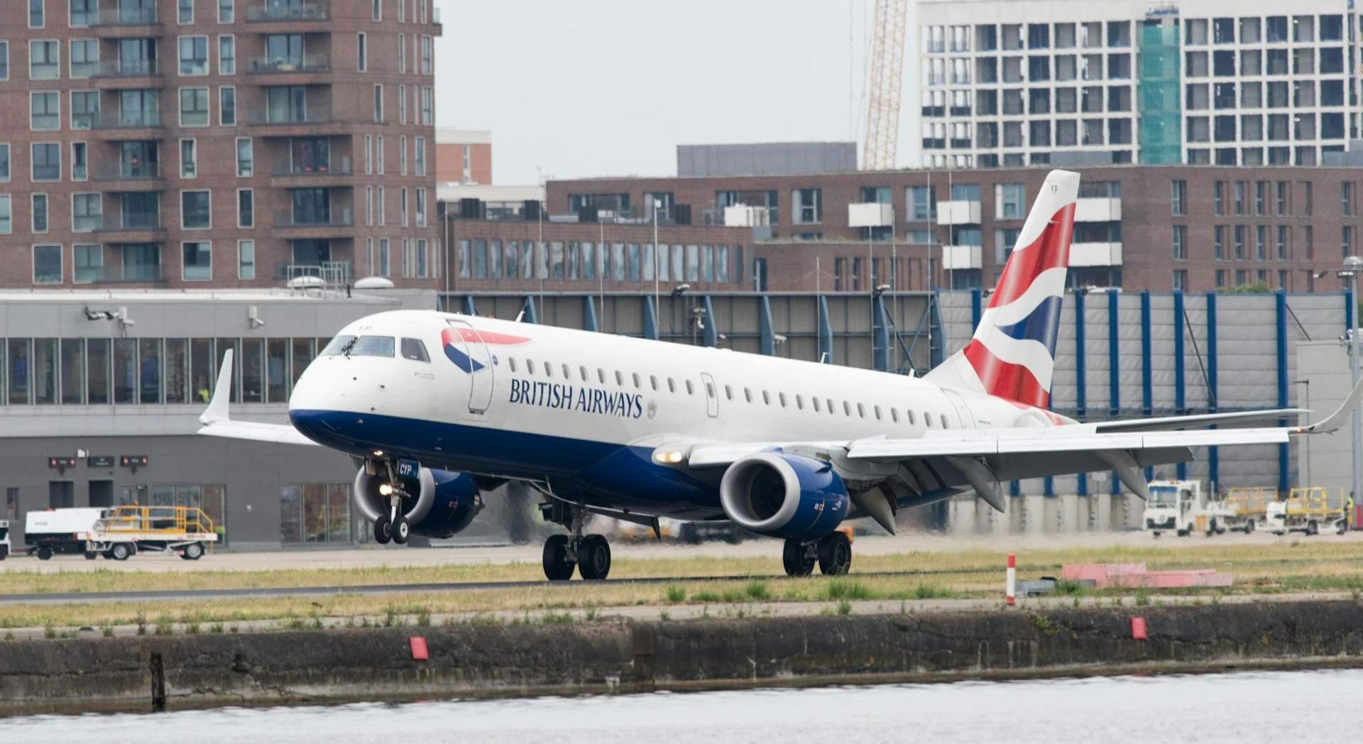 Avión de British Airways despegando en el Reino Unido. / Daniel Klein / Unsplash