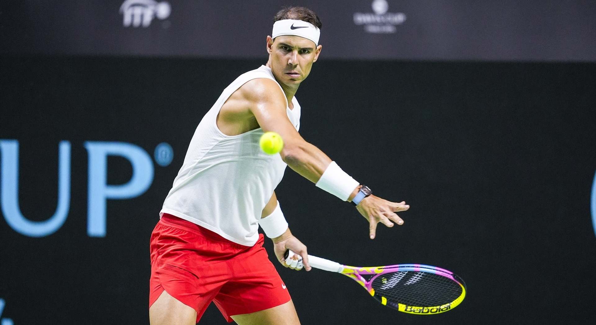 Rafa Nadal entrenando para la Copa Davis