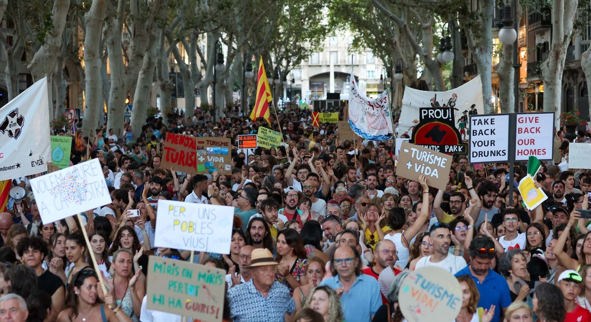 Manifestación contra la masificación turística de Baleares