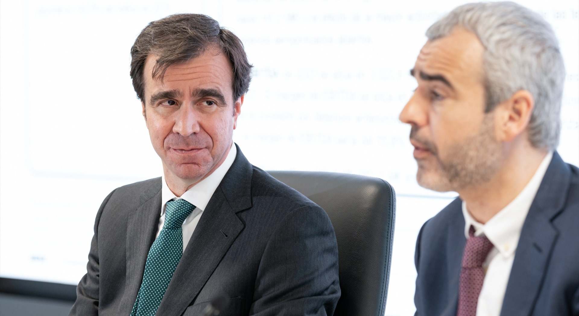 Ignacio Castejón Hernández, nuevo CFO de Aena (izda). / Europa Press