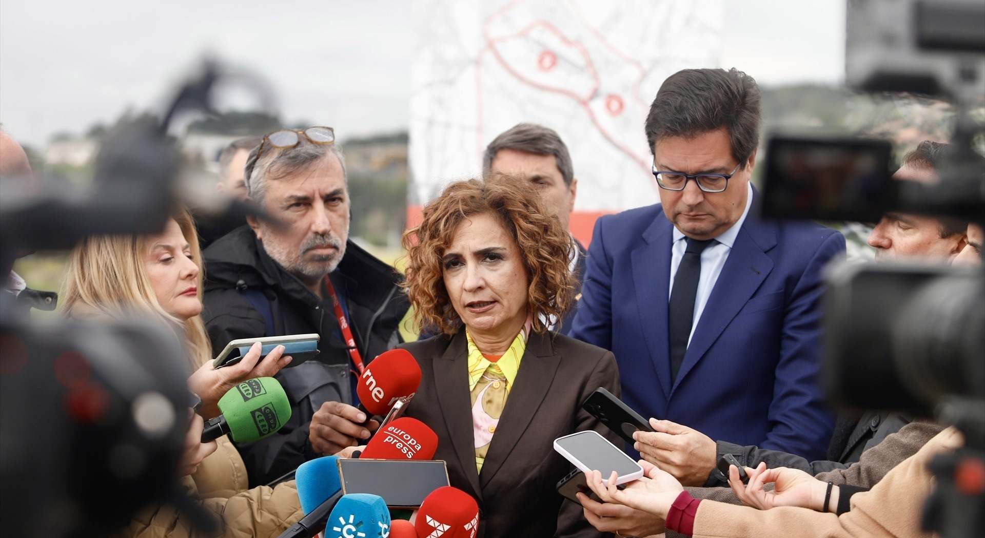 La vicepresidenta primera y ministra de Hacienda, María Jesús Montero | EP