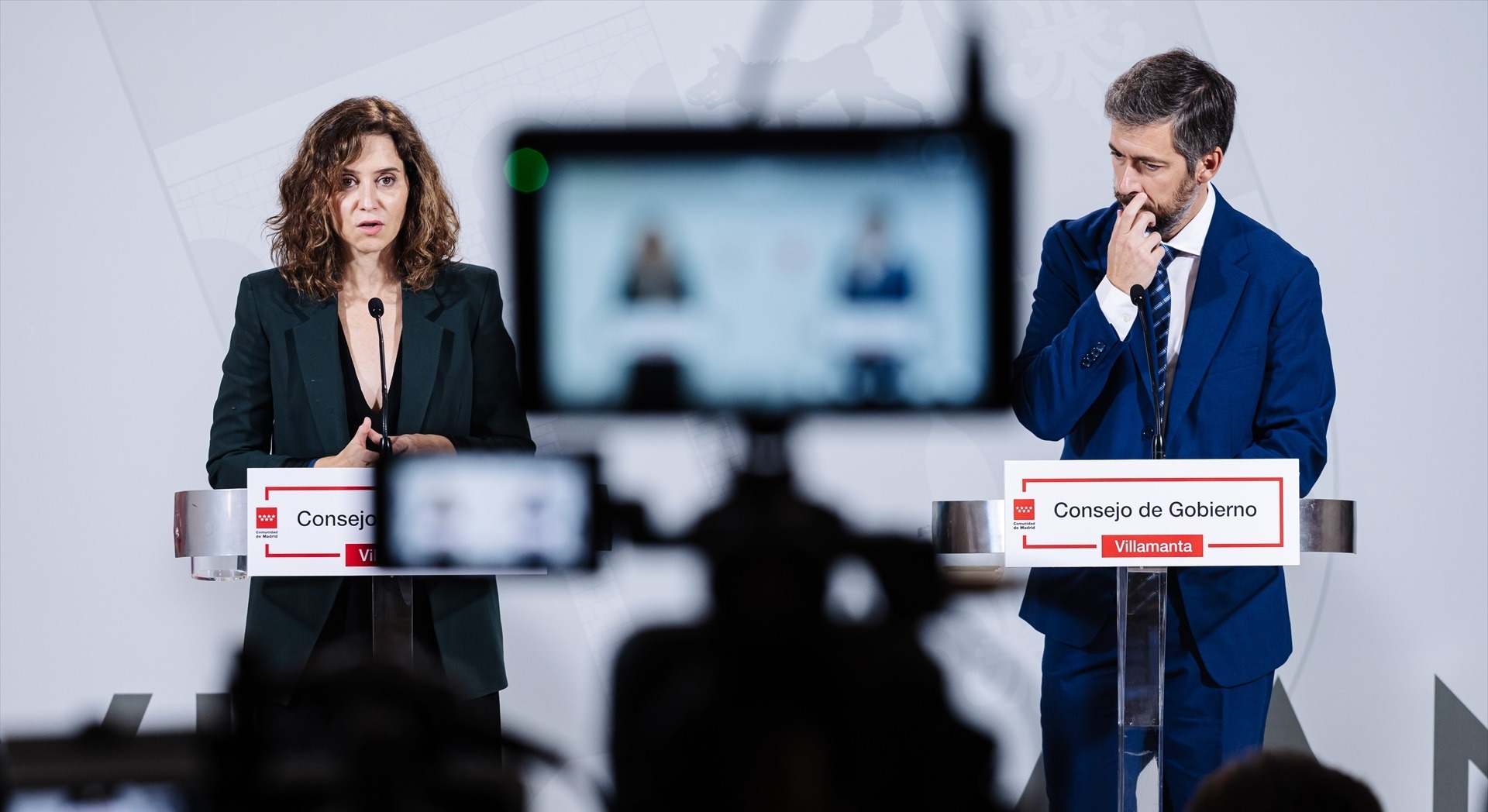 Isabel Díaz Ayuso y el consejero de Presidencia, Miguel Ángel García Martín