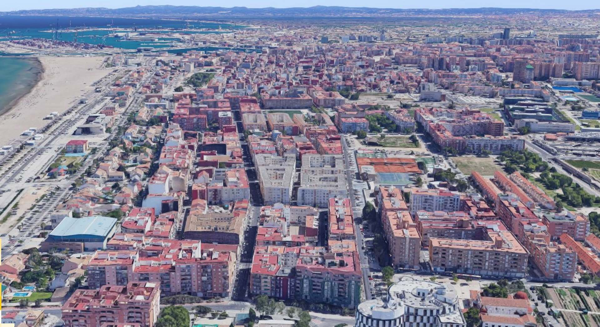 Fachada marítima de Valencia.
