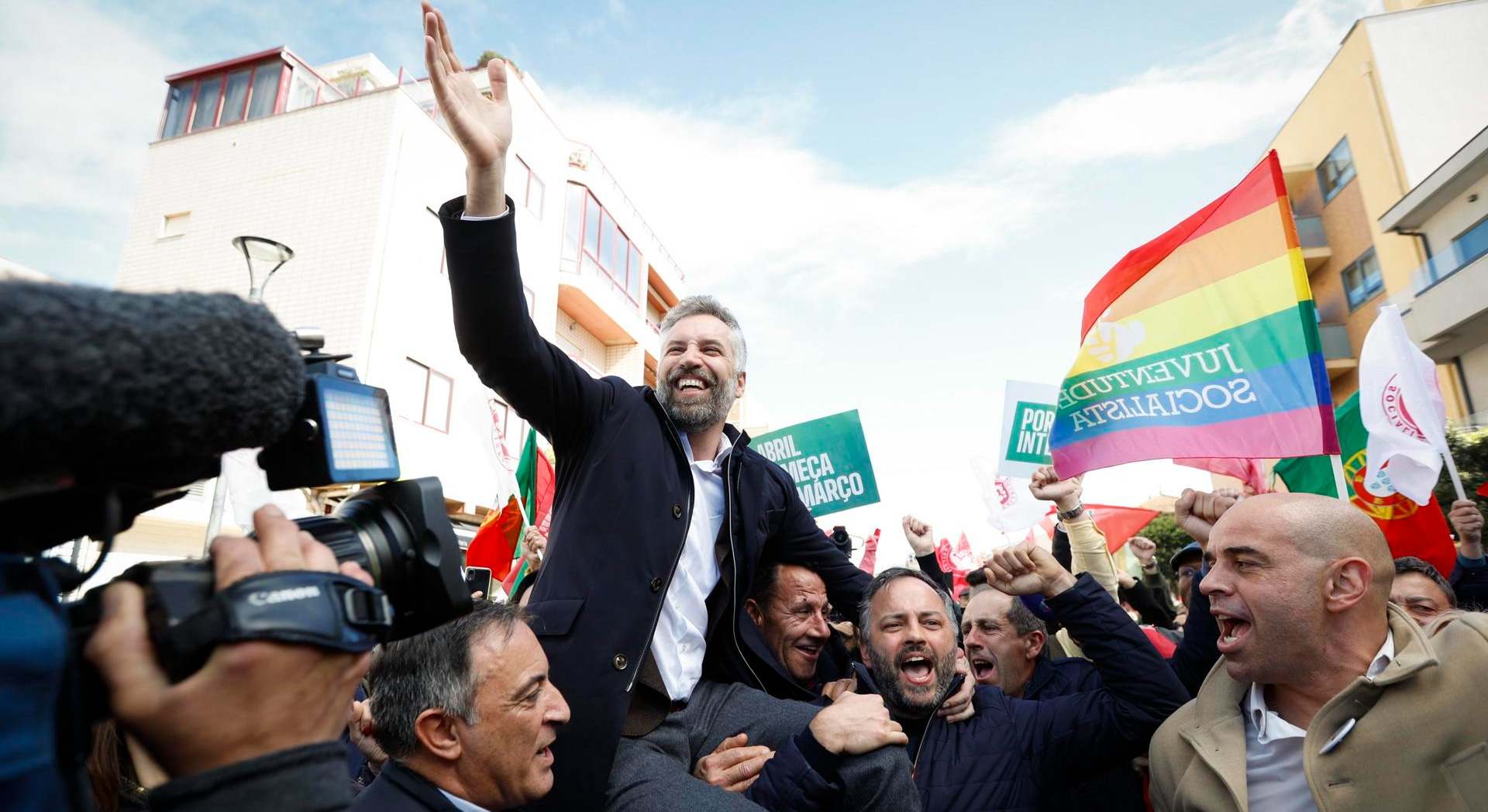 Pedro Nuno Santos, durante un acto de la campaña electoral portuguesa. / Foto: EFE