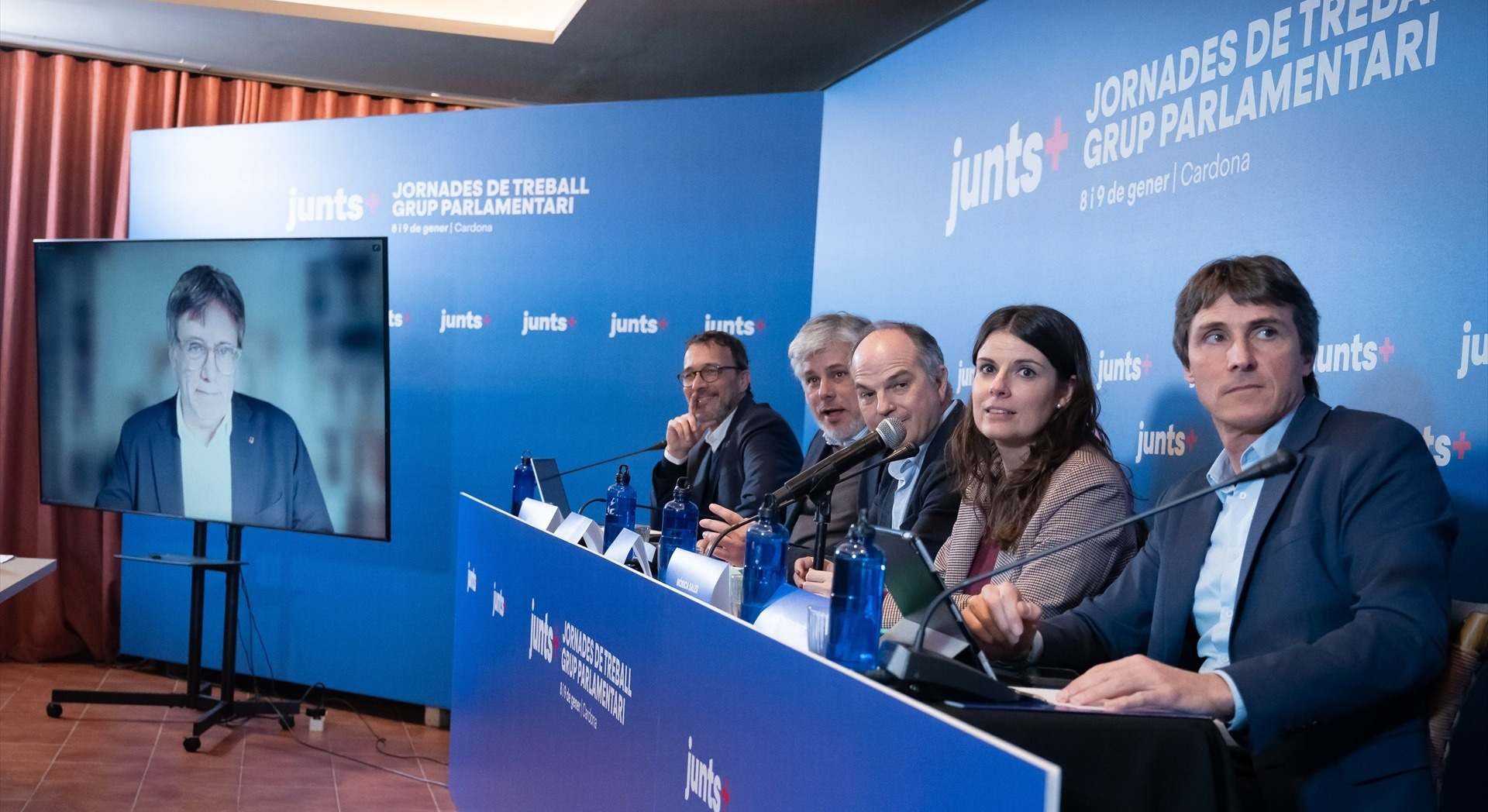 El presidente de Junts, Carles Puigdemont, abre las jornadas de trabajo que el grupo parlamentario celebra en Cardona (Barcelona)