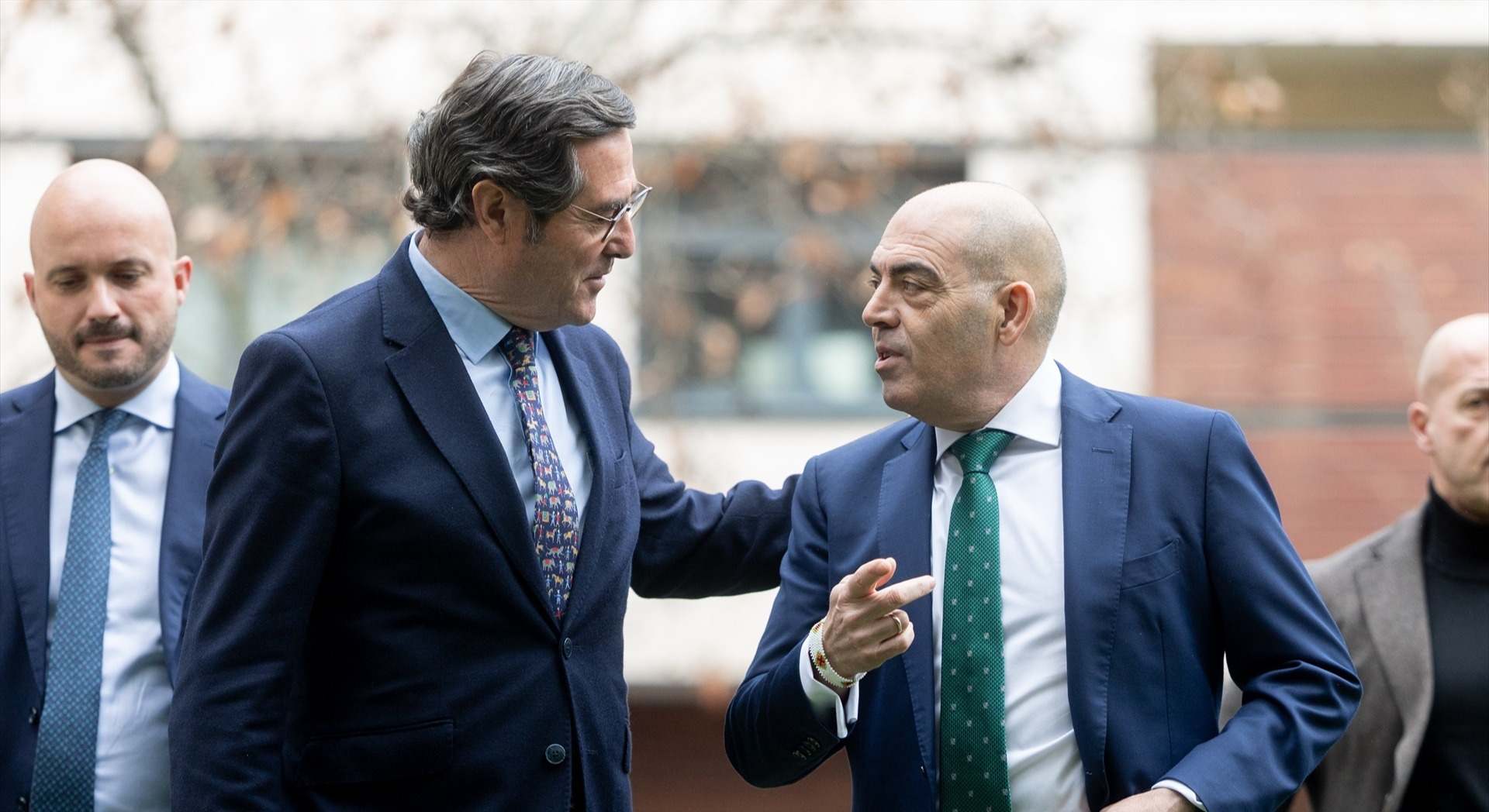 El presidente de CEOE, Antonio Garamendi, y el de ATA, Lorenzo Amor.