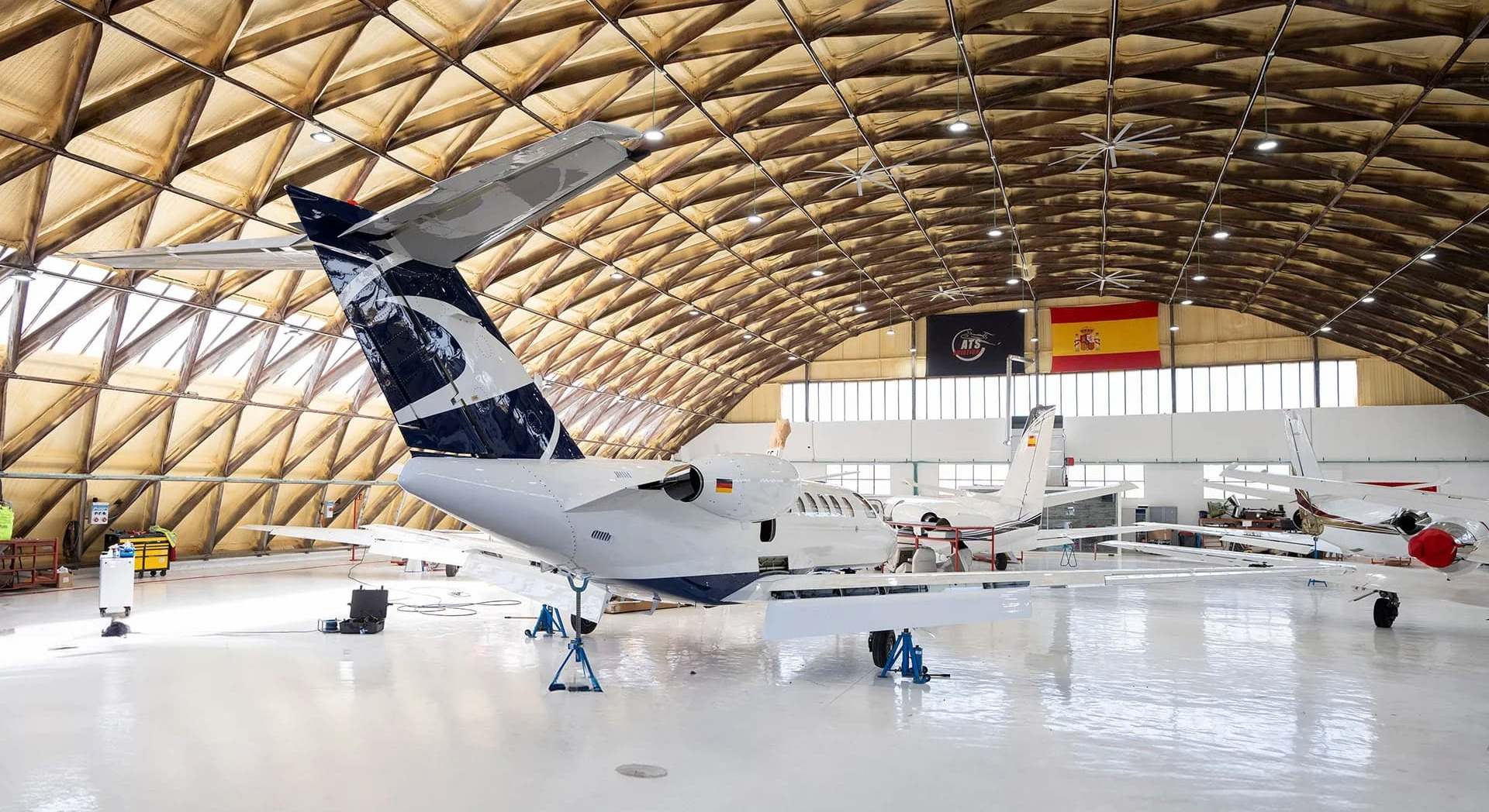 Hangar de ATS Aviation en Cuatro Vientos (Madrid). / ATS Aviation