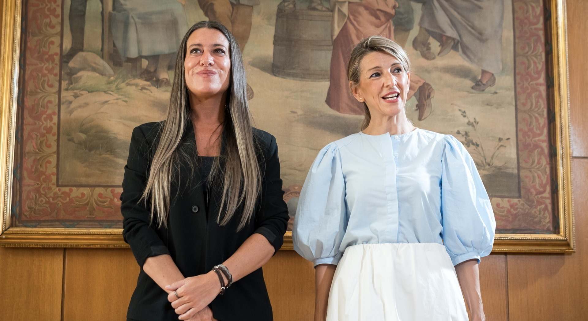 La portavoz de Junts, Miríam Nogueras, y la ministra de Trabajo, Yolanda Díaz.