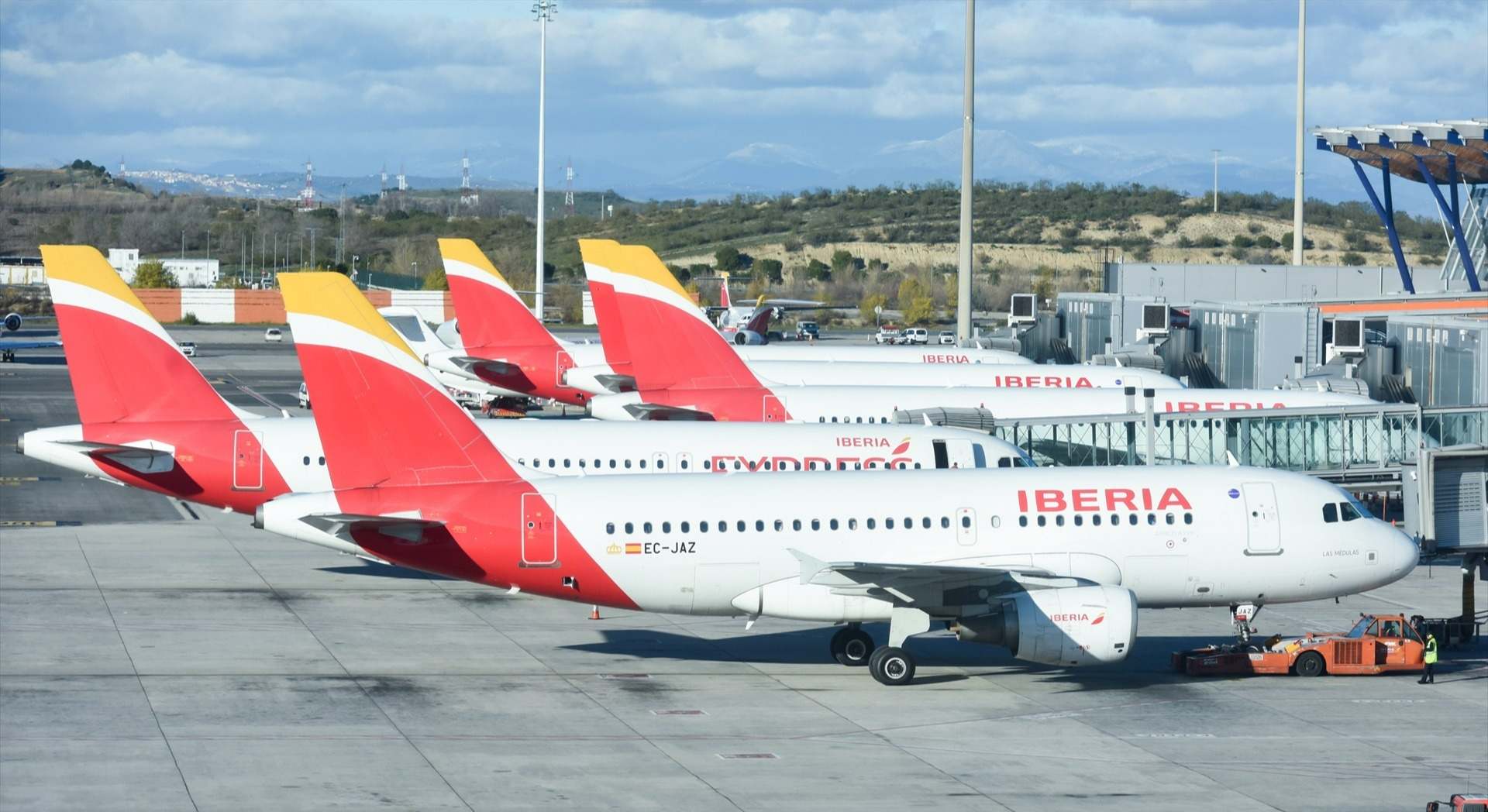 Aviones de Iberia en la T4 de Madrid-Barajas. / Europa Press