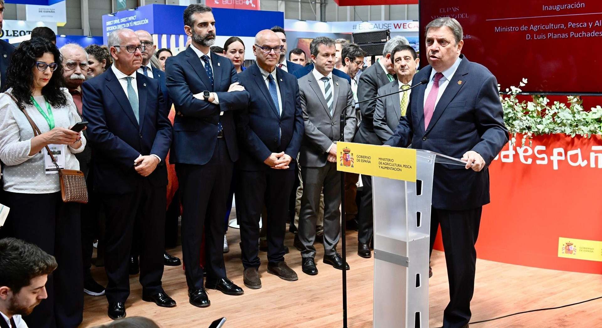El ministro Luis Planas durante la inauguración de Expoliva.