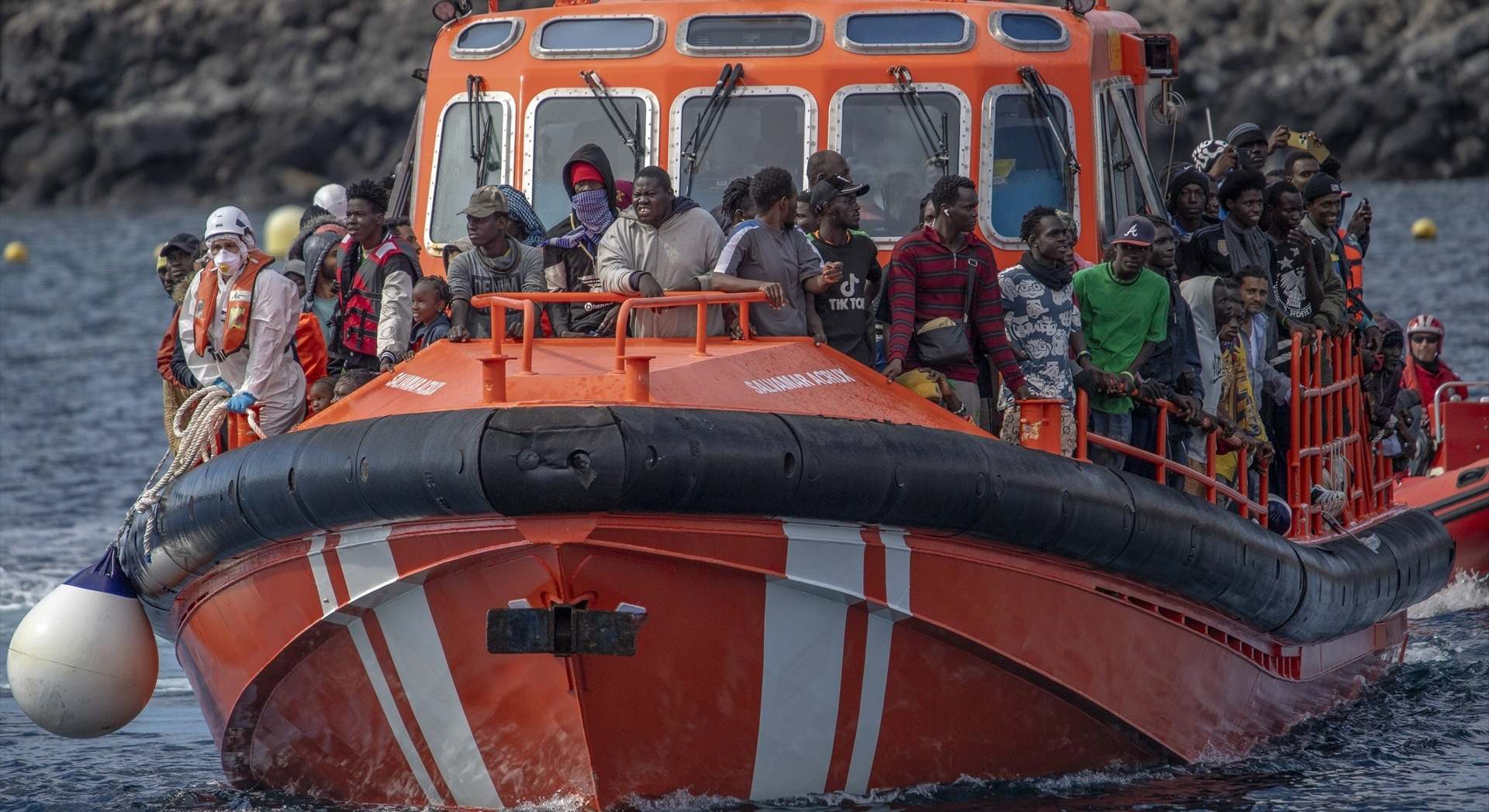 Migrantes llegados a las costas de El Hierro en noviembre de 2024