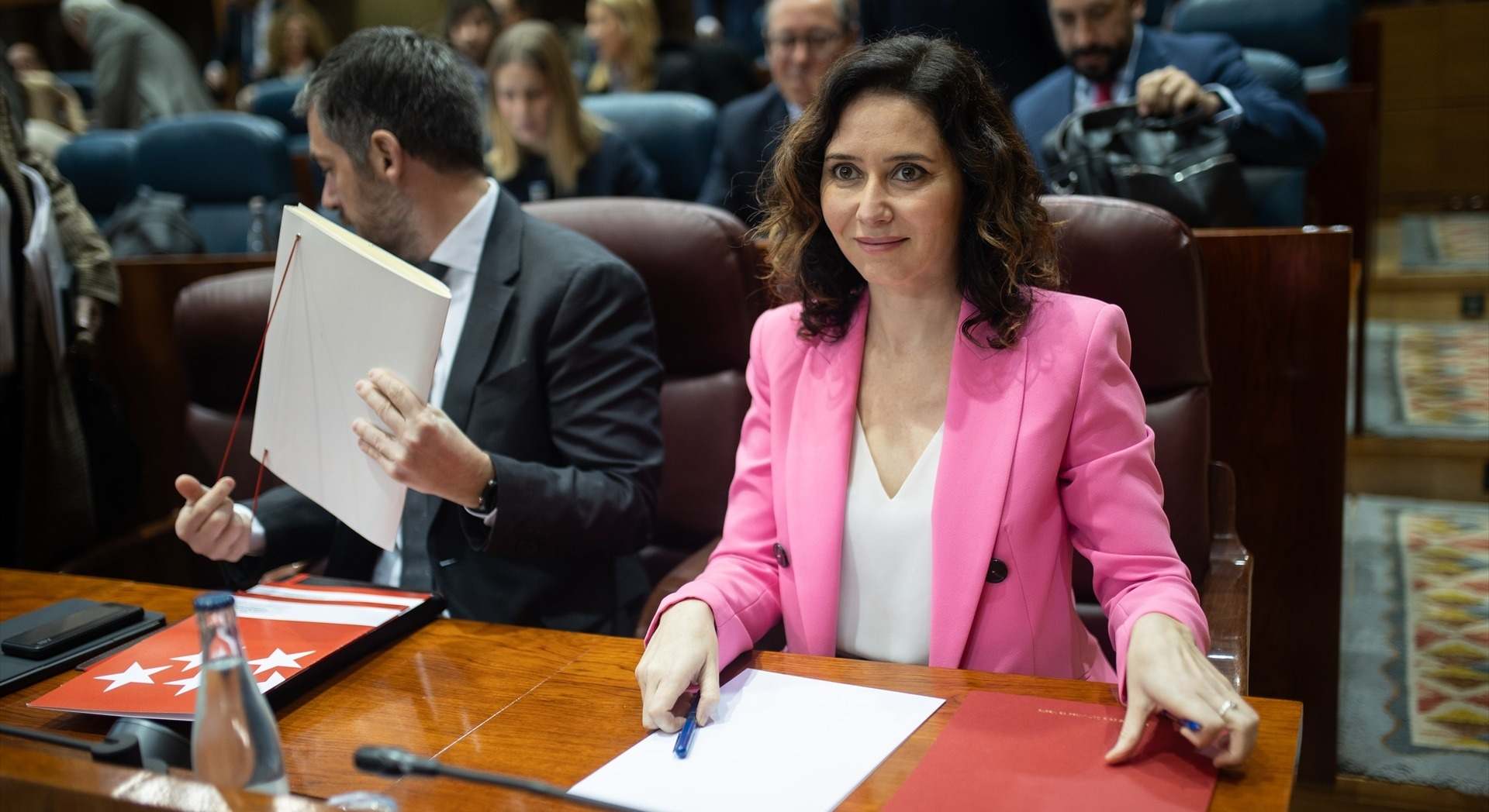 La presidenta de la Comunidad de Madrid, Isabel Díaz Ayuso, durante el pleno en la Asamblea de Madrid