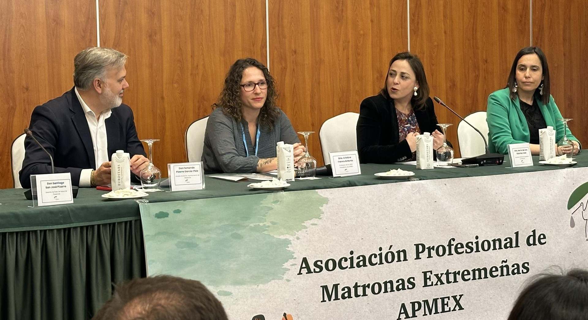 Inauguración de las XXIV Jornadas Científicas de la Asociación Profesional de Matronas de Extremadura