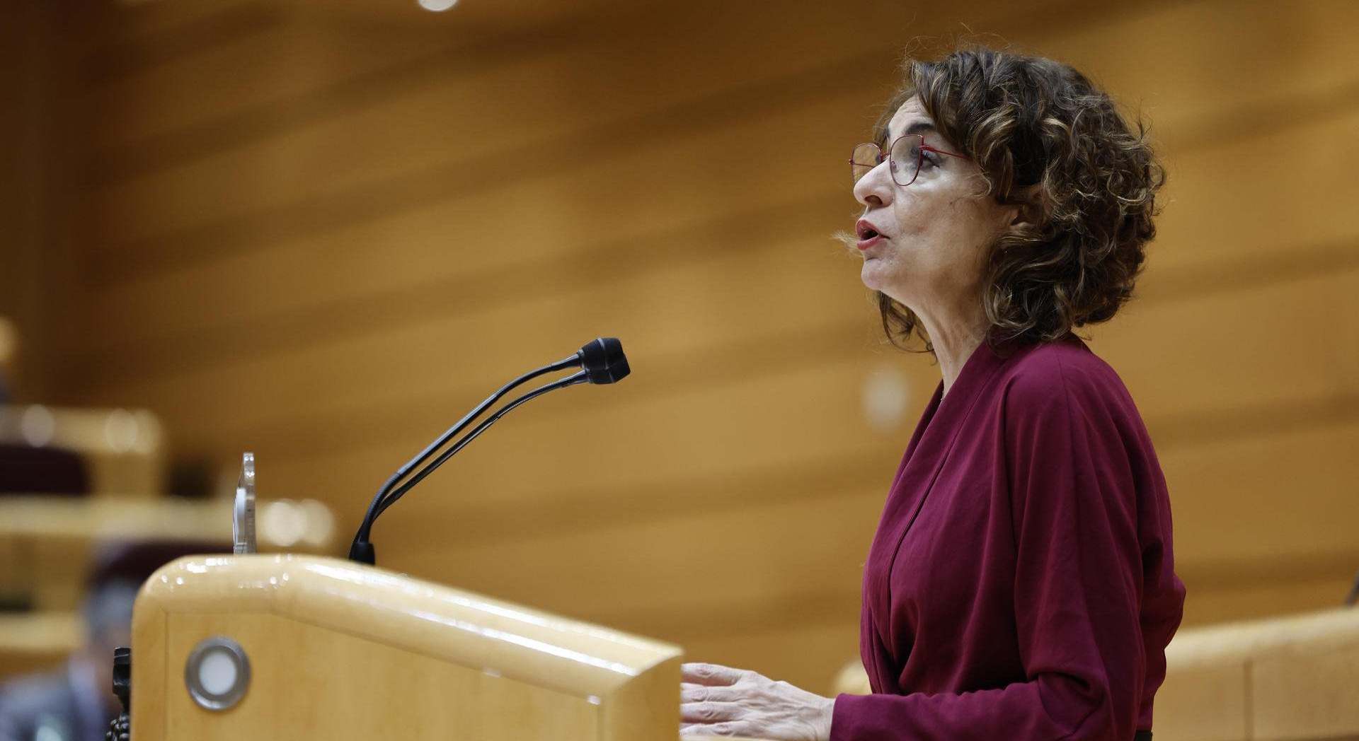 La vicepresidenta primera y ministra de Hacienda, María Jesús Montero | EFE
