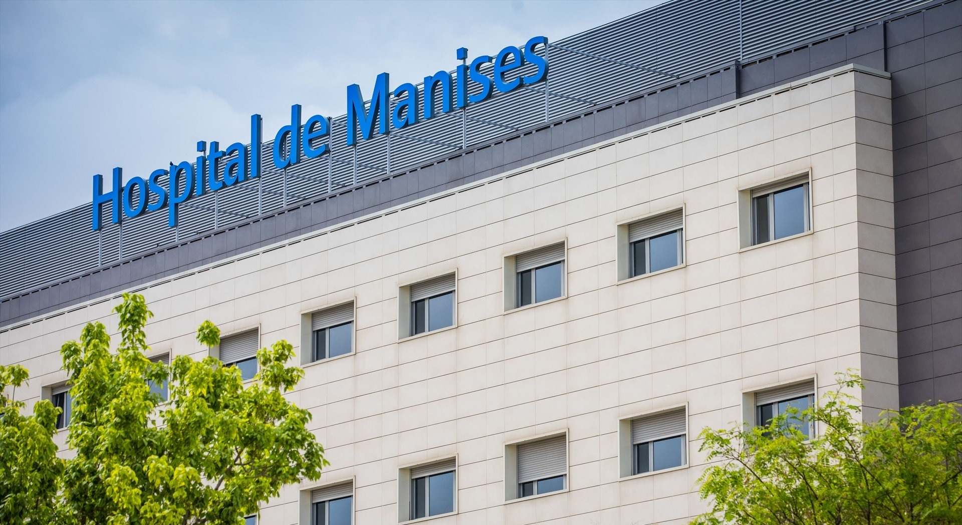 Fachada del Hospital de Manises (Valencia)