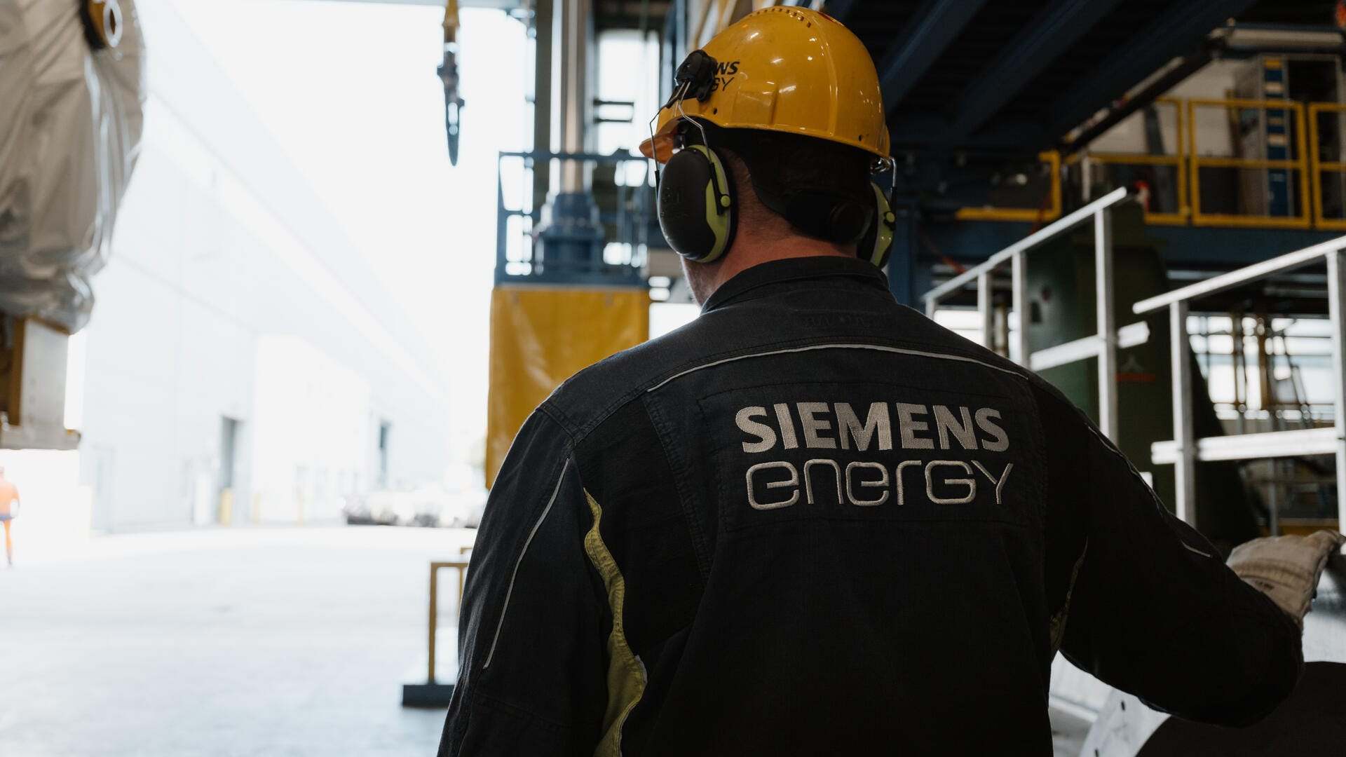 Un Operario de Siemens Energy. Siemens Energy