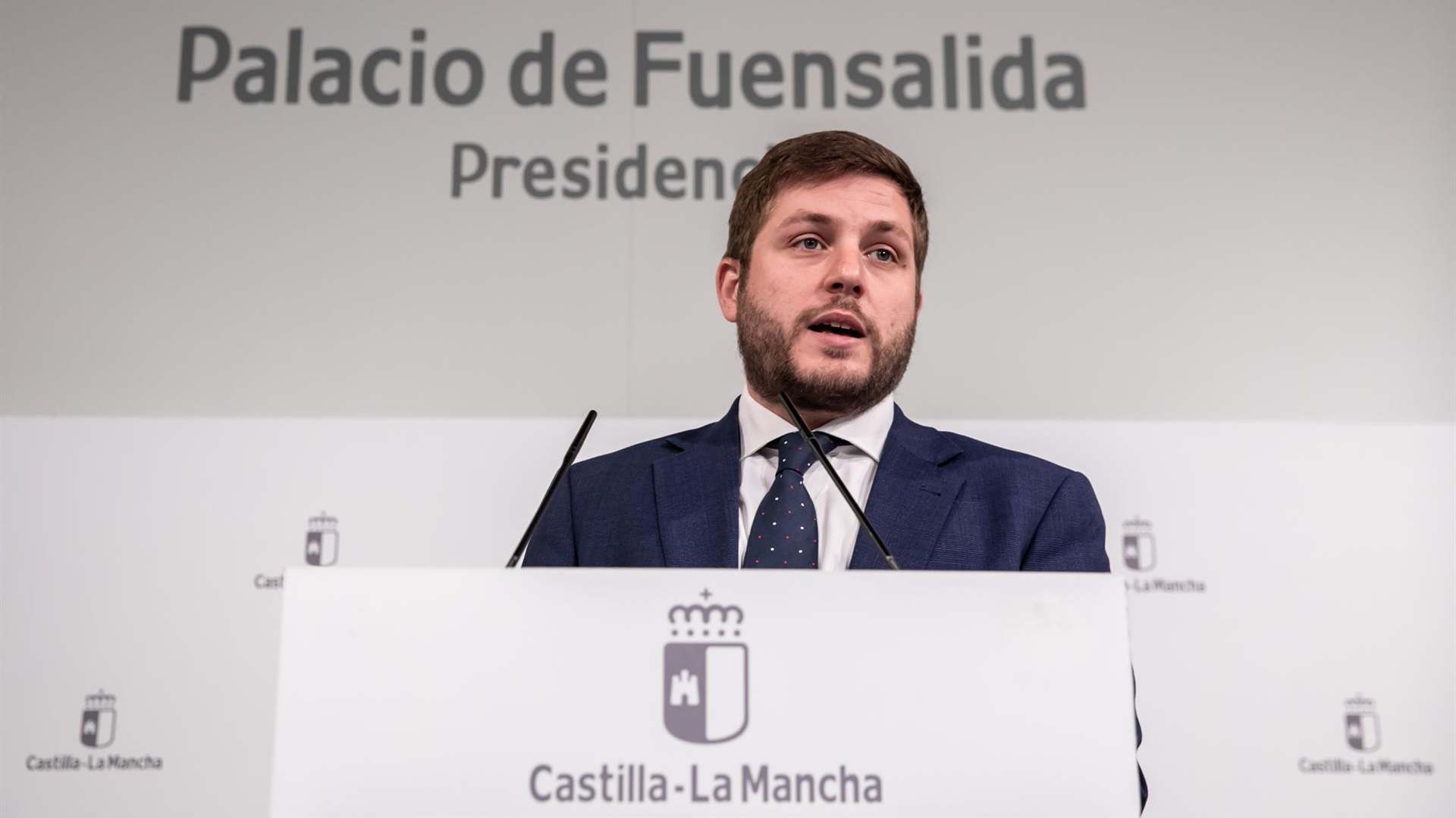 El consejero de Fomento, Nacho Hernando, en rueda de prensa. Foto Europa Press