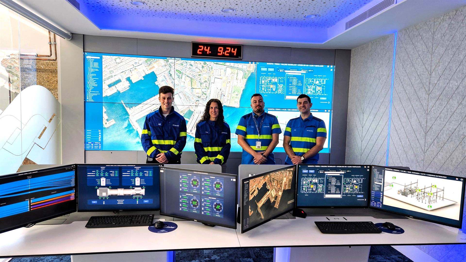 Integrantes del equipo del gemelo digital de Navantia en la ría de Ferrol ( A Coruña).